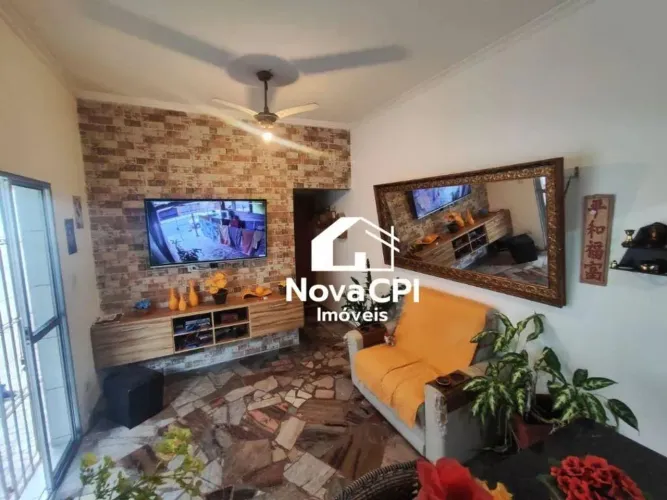 Casa em Praia Grande 3 Quartos com 2 Suítes na Guilhermina 360m da Praia