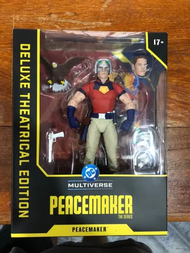 Peacemaker Mcfarlane Pacificador Dc Multiverse Deluxe