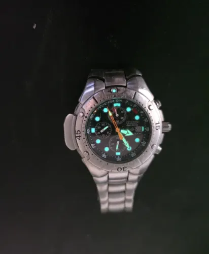 Citizen ProMaster Eco-Drive Aqualand 6 ponteiros 200m com pulseira de aço e manuais