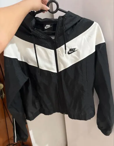 Jaqueta corta vento nike feminina