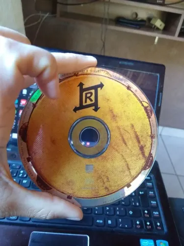 Vendo CD do Raimundos original. Todas as músicas estão beleza