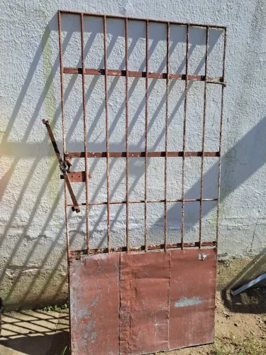 Portão de ferro