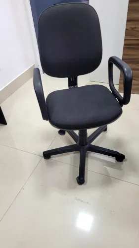 Cadeiras se escritório giratórias