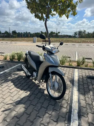 Honda Biz 110i 2024 - 1200 km rodados