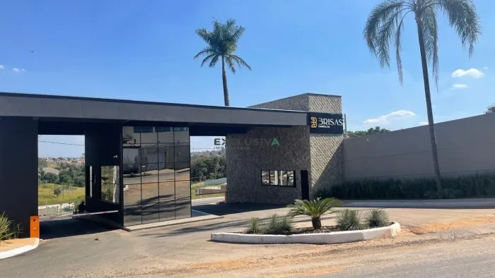 LOTE EM CONDOMÍNIO FECHADO NO NACIONAL