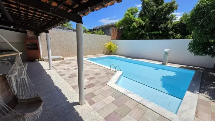 R$500 Área com piscina para eventos