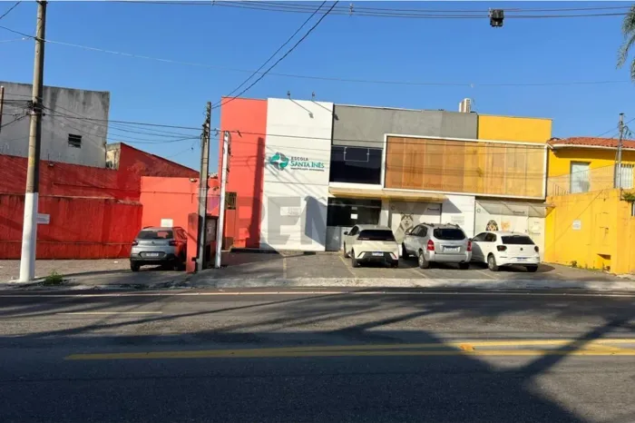 Aluguel: Prédio Comercial na Vibrante Av. Santa Inês