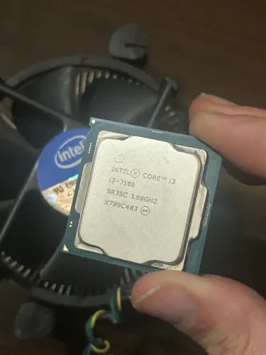Processador intel core i3 7100 + Aircooler Intel Original