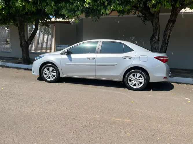 Toyota Corolla GLI 1.8 Flex 16V Aut. 2017