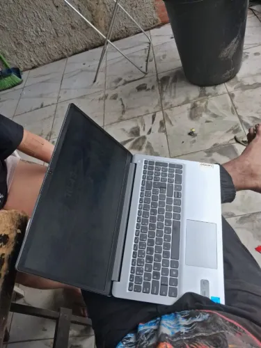 Notebook Lenovo IdeaPad 1i Intel Core i5 12ª Geração 8GB 512GB SSD 15.6" ..Windows 11