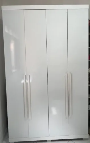 Guarda-Roupa 4 portas MDF