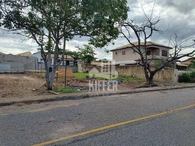 Terreno 325 m² em Camboinhas Próximo à Praia