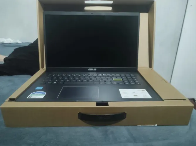 Asus DC 4GB 128GSSD W11 E510KA