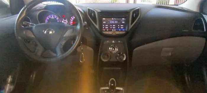Hyundai HB20S Premium 1.6 Flex 16V Aut. 4P 2015