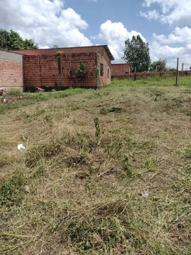 VENDO UM TERRENO DOCUMENTADO NO LAGO AZUL / 8x 22 / ANALISAMOS PROPOSTAS. 