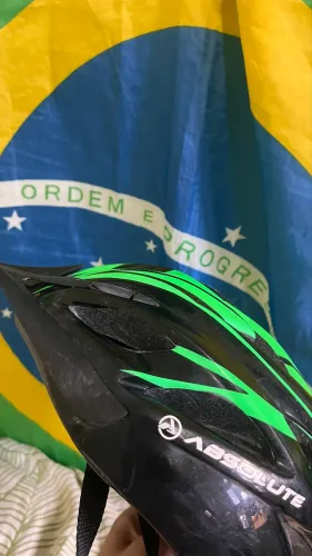 Capacete absolute