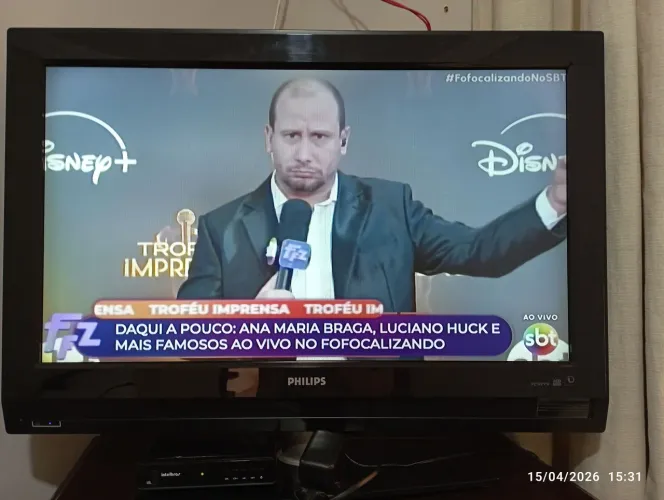 TV 32" Philips LCD +Conversor Digital