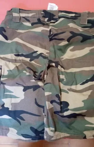 Bermuda masculina cargo camuflada militar M