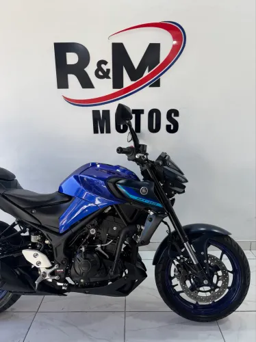 YAMAHA MT03