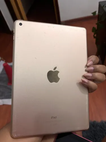 iPad - 5º geração | 32gb