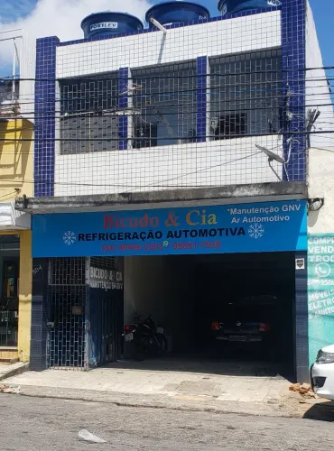 EXCELENTE PREDIO ALECRIM