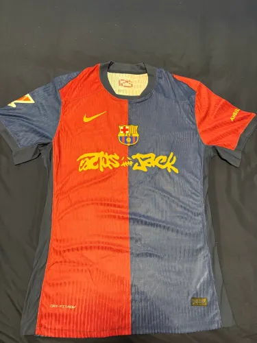 Camisa Barcelona Travis Scott 2025