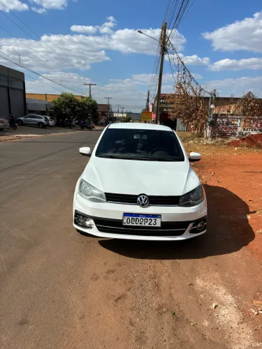 Volkswagen Gol Geração VI City 1.0 8V MI Total Flex 2P 2013