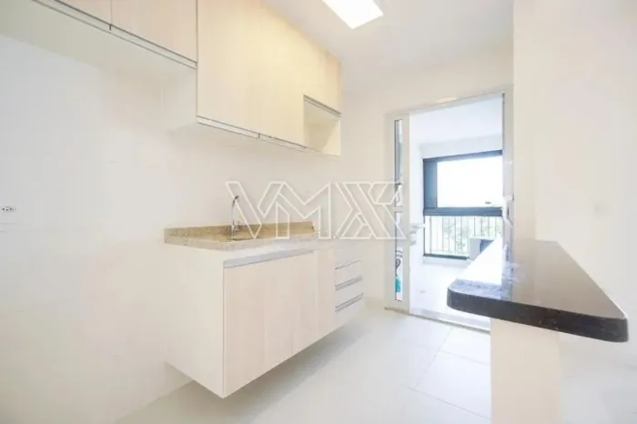 Apartamento à Venda no Tatuapé | 3 Dormitórios | Suíte | Varanda com Churrasqueira