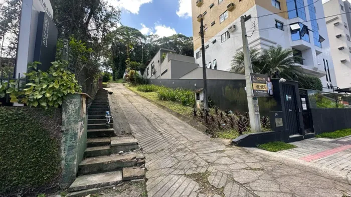 Terreno à venda