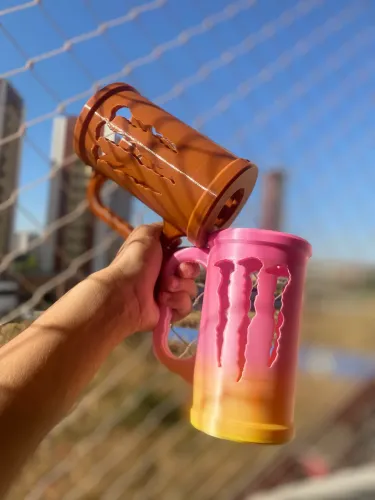 Porta - lata Monster