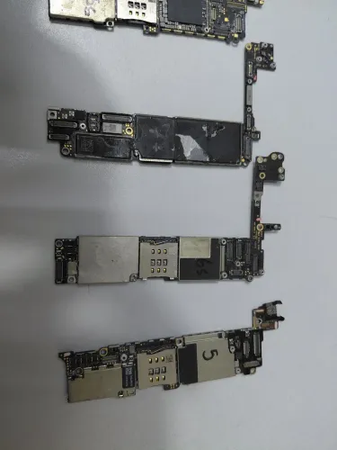 Placa Mae iPhone Variados P/ Peças