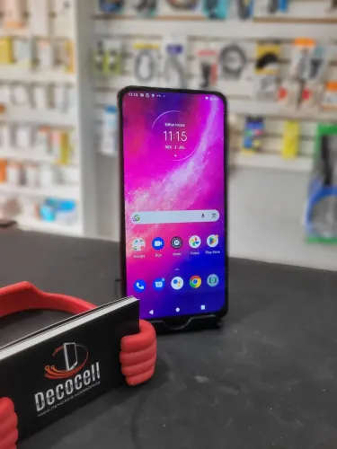 MOTO ONE HYPER