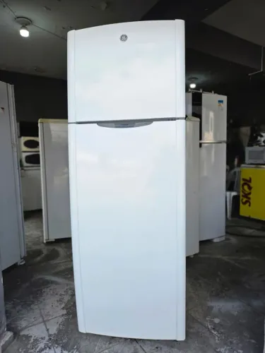 Geladeira GE FROST FREE 