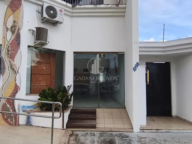 SALA COMERCIAL COM 18M² PARA LOCAÇÃO POR R$ 2.500,00 NA RUA DAS PITANGUEIRAS NO SETOR COME
