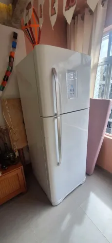 Geladeira Electrolux TF51 Frost Free 433L - Branca (220V)
