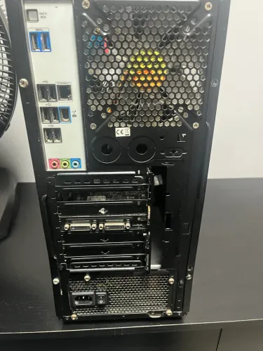 PC Gamer / Workstation Intel i7 3820 +GTX 560SE + 16GB RAM