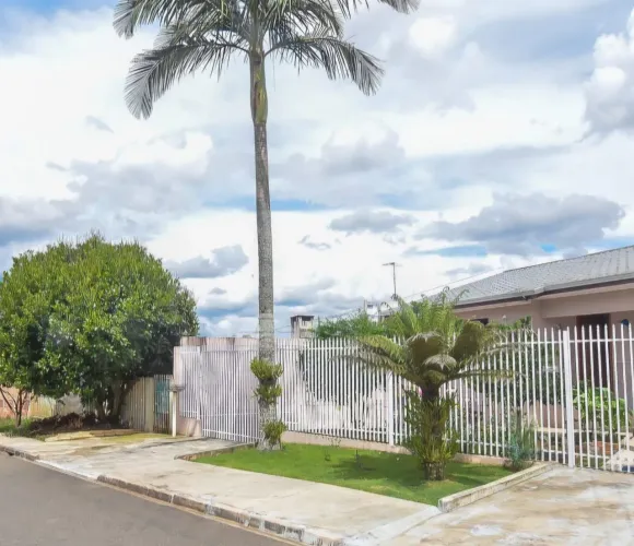 Vendo linda casa