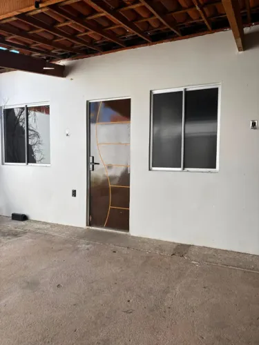 Casa para alugar | Semi-mobiliada (LER A LEGENDA)