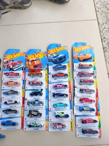 Vendo Coleção Carrinhos Hotwheels