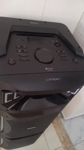 Vendo Caixa de Som ótimo estado com fio,. 
