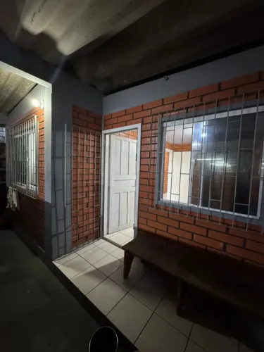 Sala / Casa Comercial para Aluguel em Barreiros 60M²