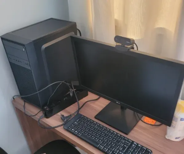 PC Completo Ryzen 5 4600G SSD 480GB Monitor LG Webcam e Kit Logitech