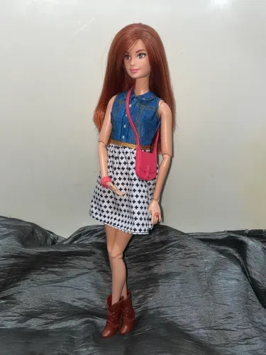 Boneca Barbie fashionistas ruiva mattel 2015