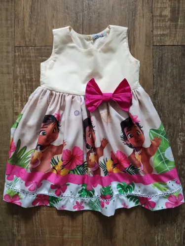 Vestido infantil Moana bege com laço - Tamanho 3 (USADO)