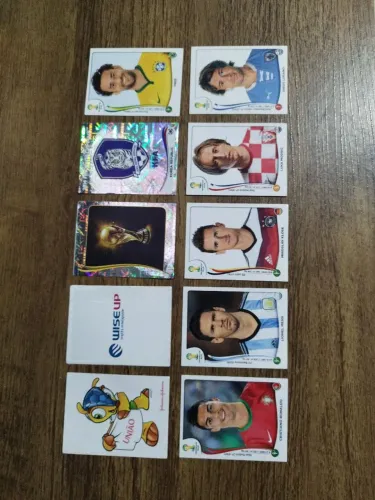 Figurinhas novas originais Panini, ótimo estado de conservação, copa de 2014, 2018 e 2022,