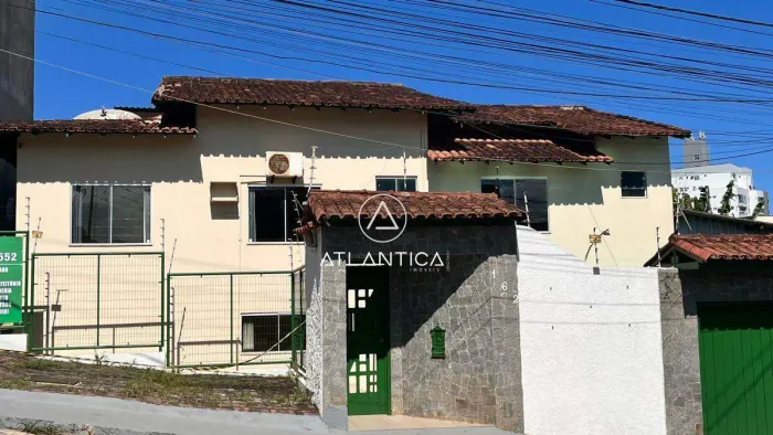 Atlântica Imóveis tem excelente Pousada para Locação na Granja dos Cavaleiros, Macaé-RJ