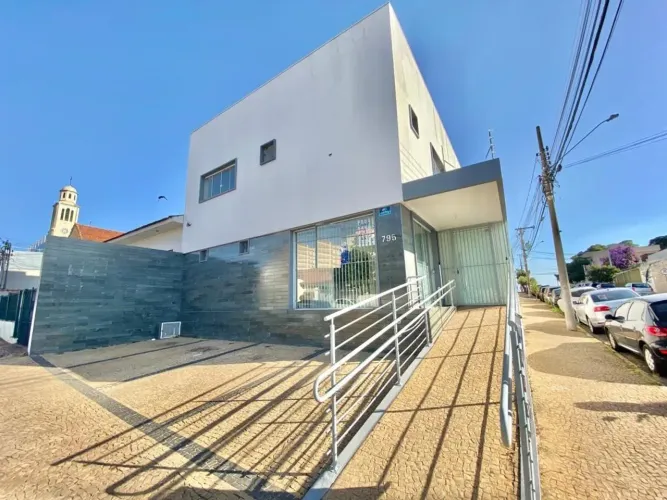 Sala Comercial para Locação com 250 m² no Centro em Marília/SP
