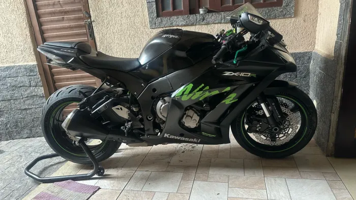 Kawasaki zx-10r 