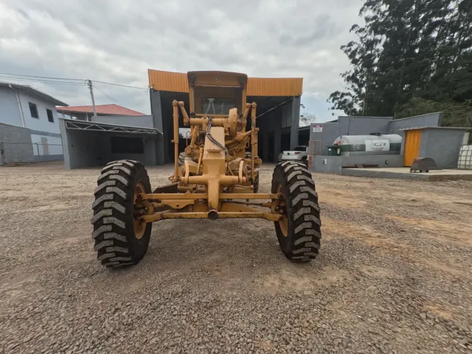 Motoniveladora Cat 120b