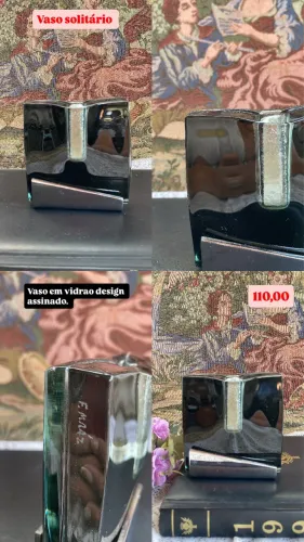 Vaso Desing assinado de vidro e metal
